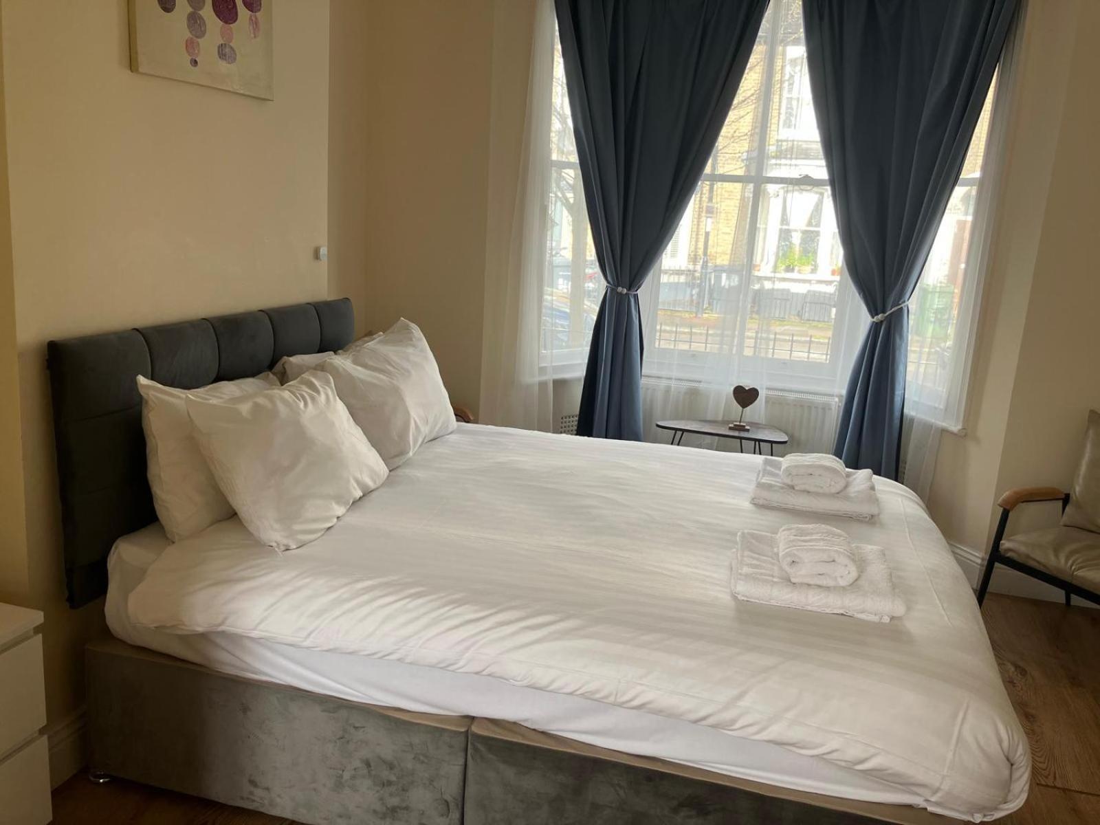Specious Studio Flats Londra Dış mekan fotoğraf